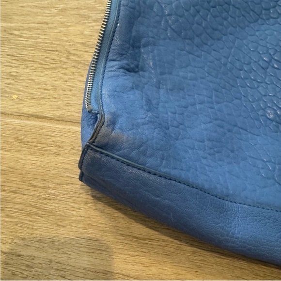 Vince Camuto Pebbled Leather Blue Multiway Purse w/ dust bag - Picture 3 of 5